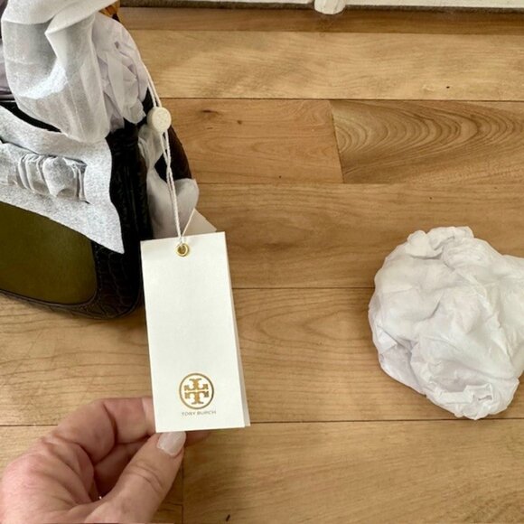 GIFT NEW TORY BURCH LEE RADZIWILL KELP GREEN CROSSBODY CROC LEATHER SUEDE $658 - Picture 6 of 16